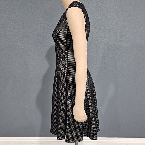 REBECCA TAYLOR Black White Geometric Fit Flare V-Neck Sleeveless Dress 0 - Picture 5 of 9